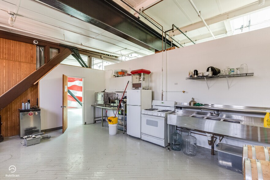 More Photos Of 11314 S Front Ave, Chicago Warehouse For Sale