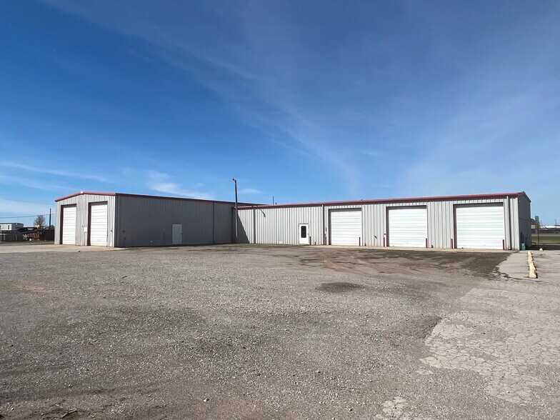 More Photos Of 11401 S Portland Ave, Oklahoma City Warehouse For Lease