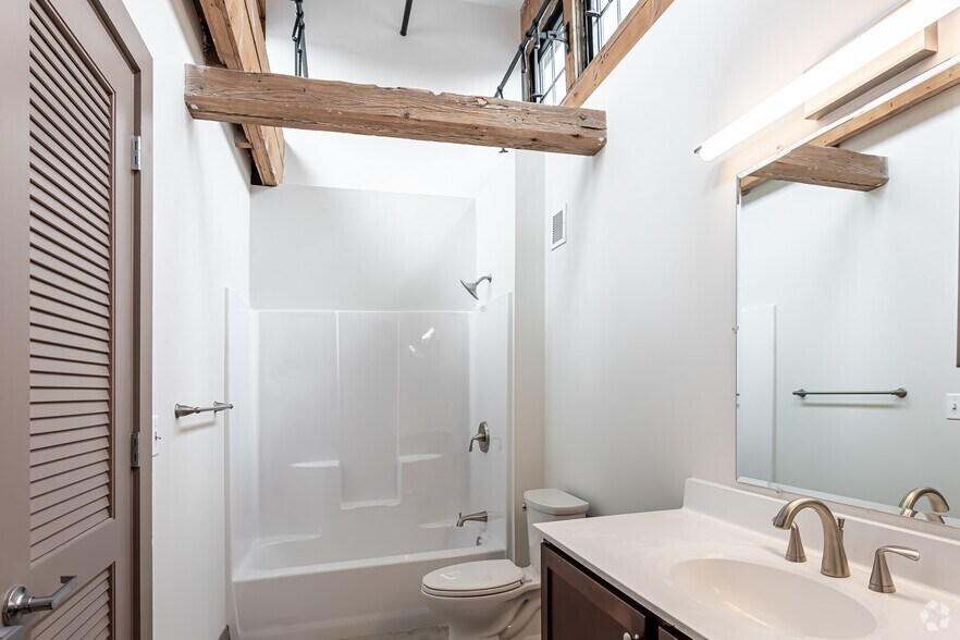 More Photos Of 58 Pomfret St, Putnam Apartments For Lease