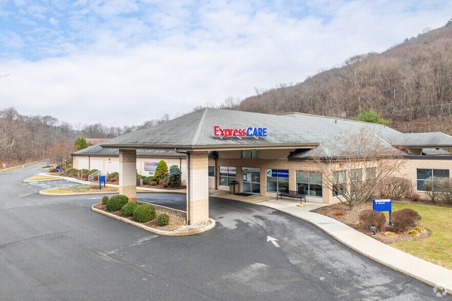 More Photos Of 100 Schuylkill Medical Plz, Pottsville Medical For Sale