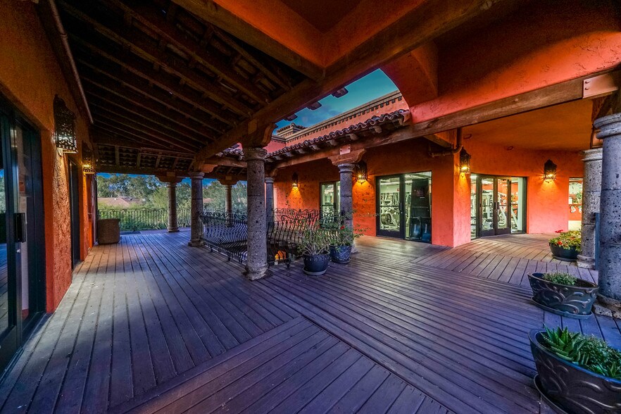 More Photos Of 6450 E Cave Creek Rd, Cave Creek Storefront Retail Office For Lease