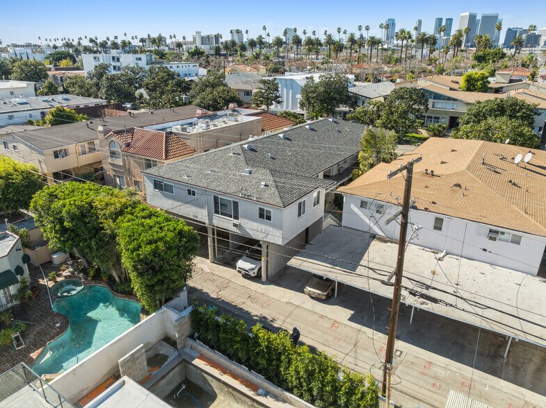 More Photos Of 320 S Doheny Dr, Beverly Hills Apartments For Sale