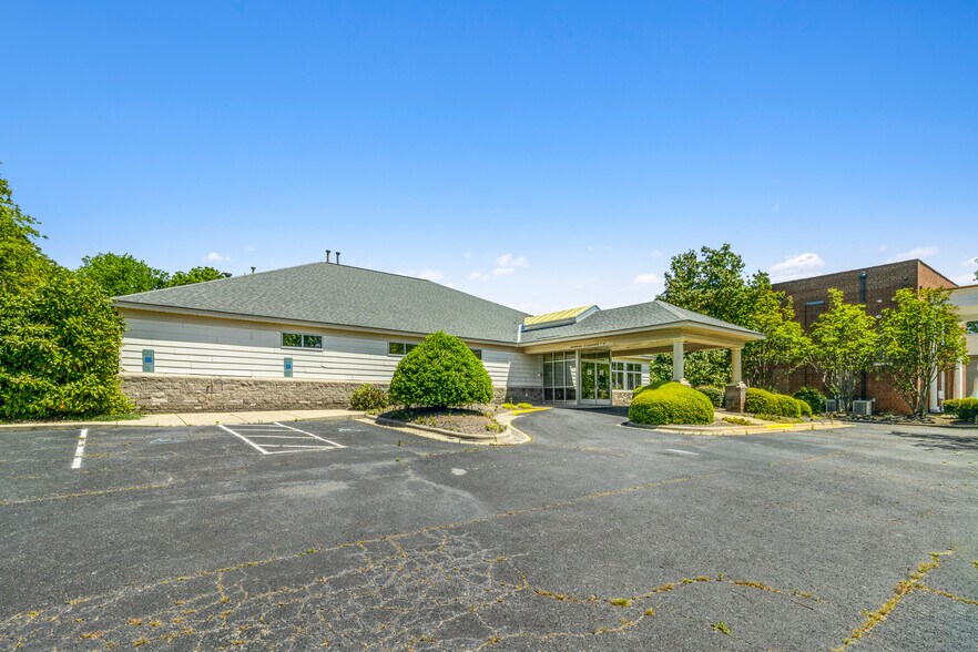 More Photos Of 700 Sunset Ave, Asheboro Medical For Lease