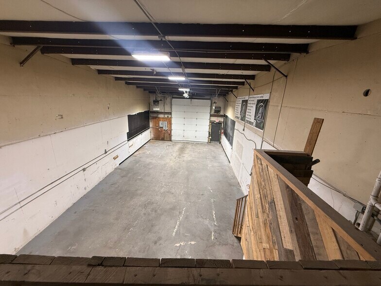 More Photos Of 337-339 S 26th St, Billings Flex For Lease