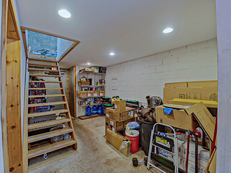 More Photos Of 280 Ushers Rd, Clifton Park Auto Repair For Sale