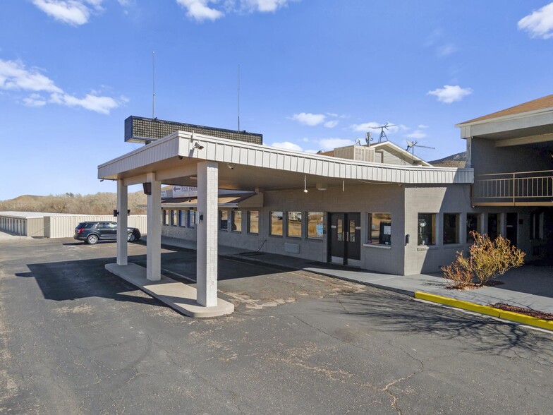 More Photos Of 1225 S State St, Salina Hotel For Sale