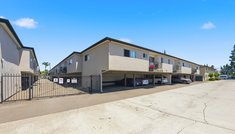 More Photos Of 444 Graves Ave, El Cajon Apartments For Sale