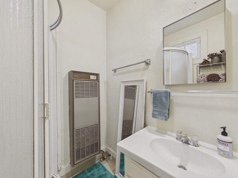 More Photos Of 318 Ruxton Ave, Manitou Springs Multifamily For Sale