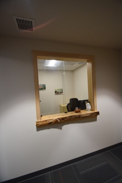 More Photos Of 1025 2nd St NW, Salem Medical For Sale