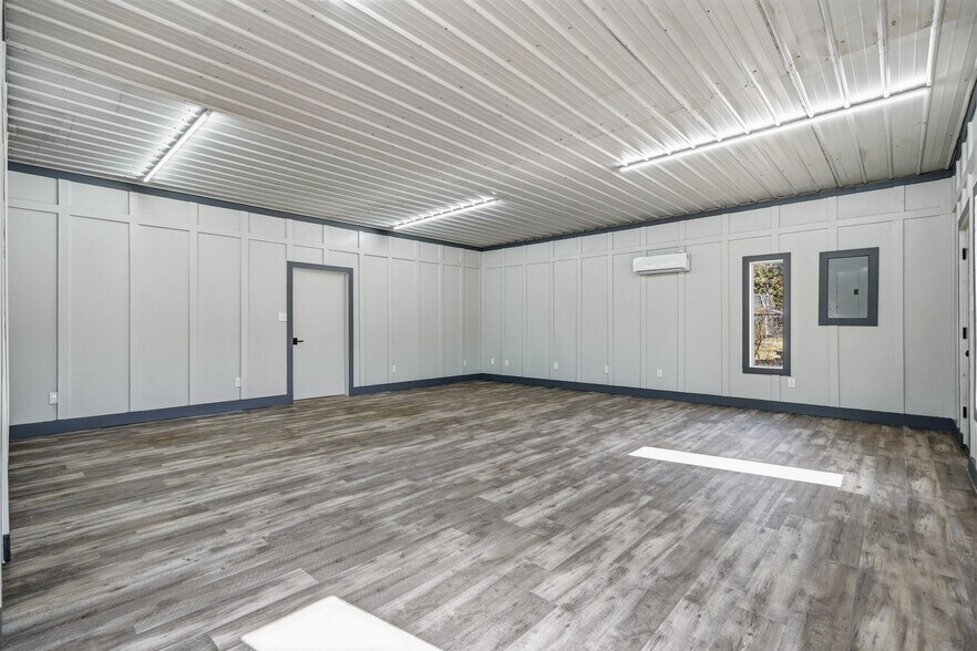 More Photos Of 23730 I-20, Wills Point Specialty For Sale