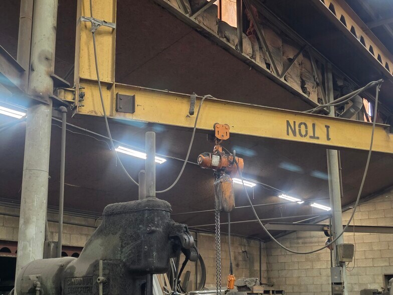More Photos Of 1389 Old State Rd, Waterford Industrial For Sale
