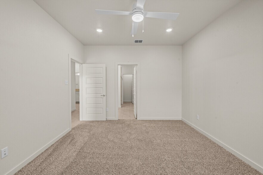 More Photos Of 7030-7036 41st st, Lubbock Apartments For Sale