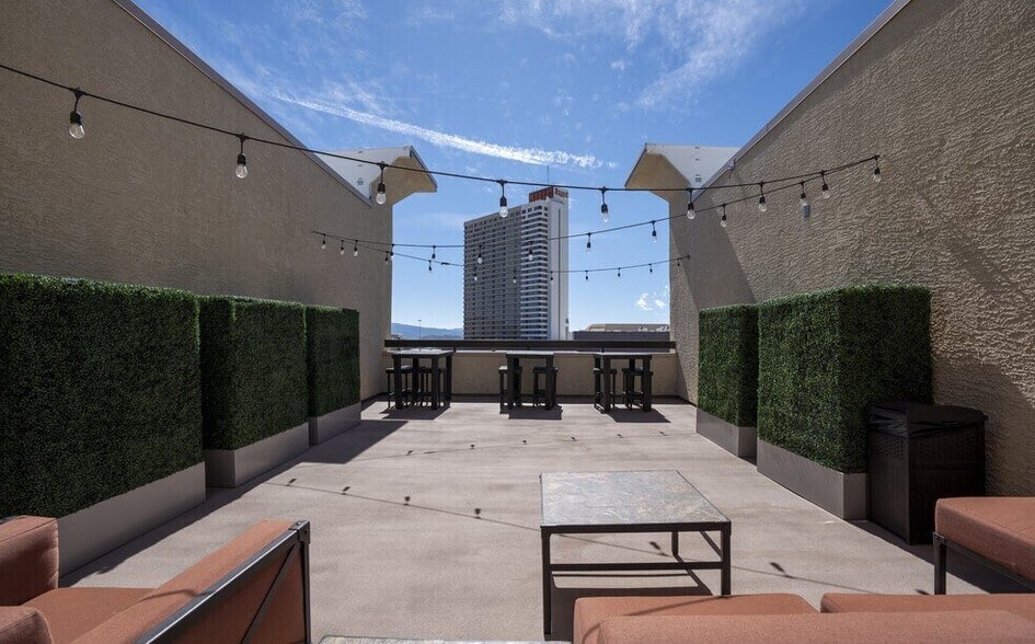 More Photos Of 1125 Avenue of the Oaks, Sparks Apartments For Lease