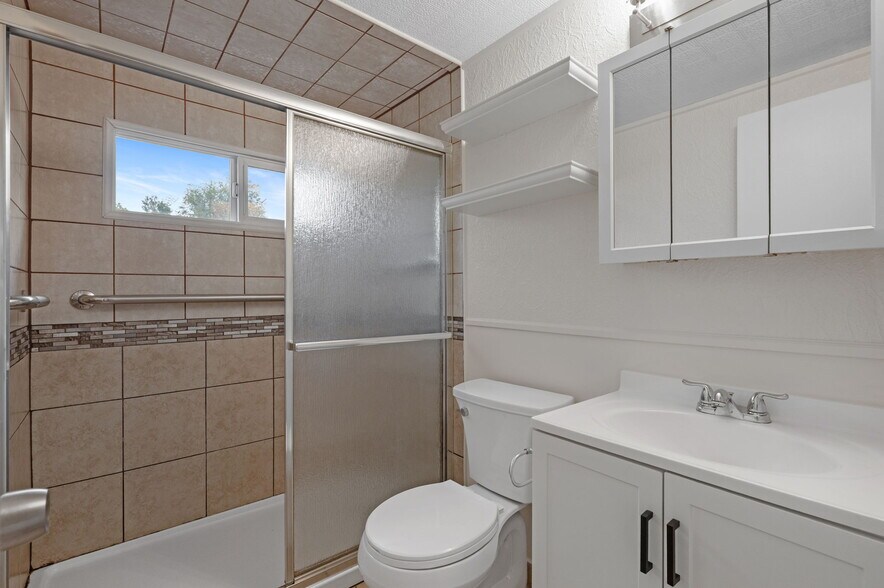More Photos Of 1776 Jay St, Lakewood Apartments For Sale