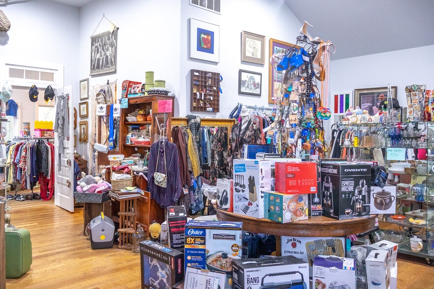 More Photos Of 17656 US Highway 12, New Buffalo Office For Sale