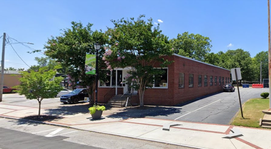 Primary Photo Of 2857 Main St, East Point Office For Lease