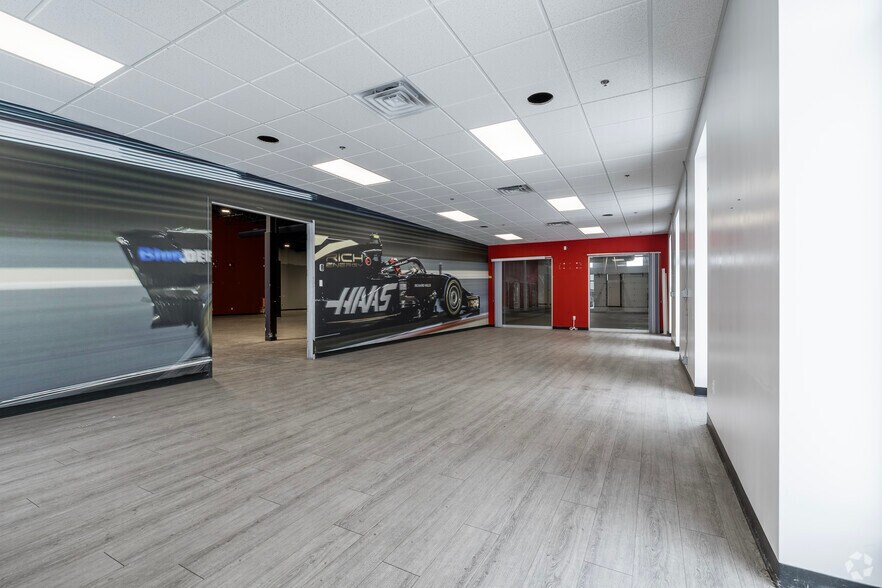 More Photos Of 2044-2082 Rte Transcanadienne, Dorval Unknown For Lease