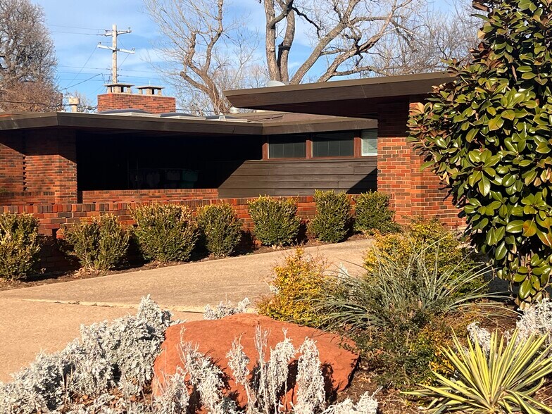 Primary Photo Of 4600-4612 N Harvey Pky, Oklahoma City Apartments For Lease