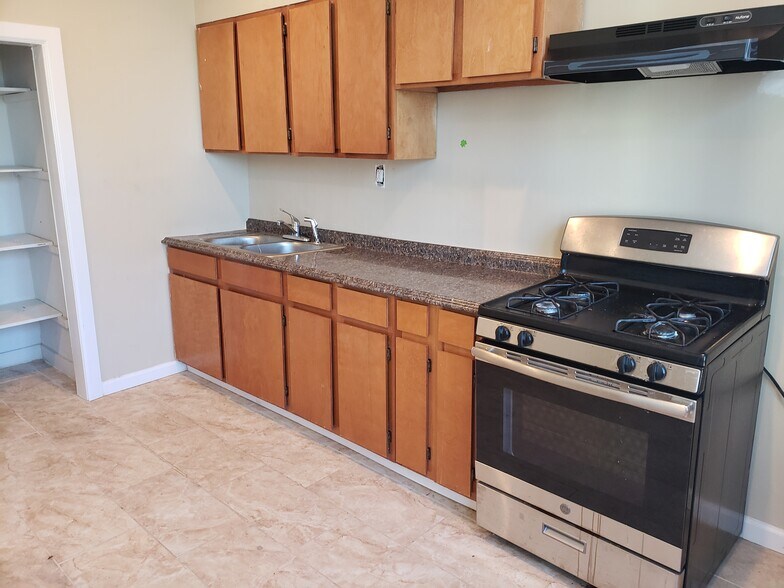 More Photos Of 309 Martin Luther King Jr Dr, Jersey City Storefront Retail Residential For Sale