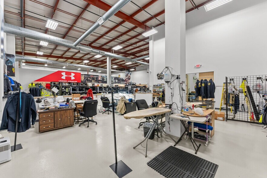 More Photos Of 20 Bellows Rd, Raynham Warehouse For Lease