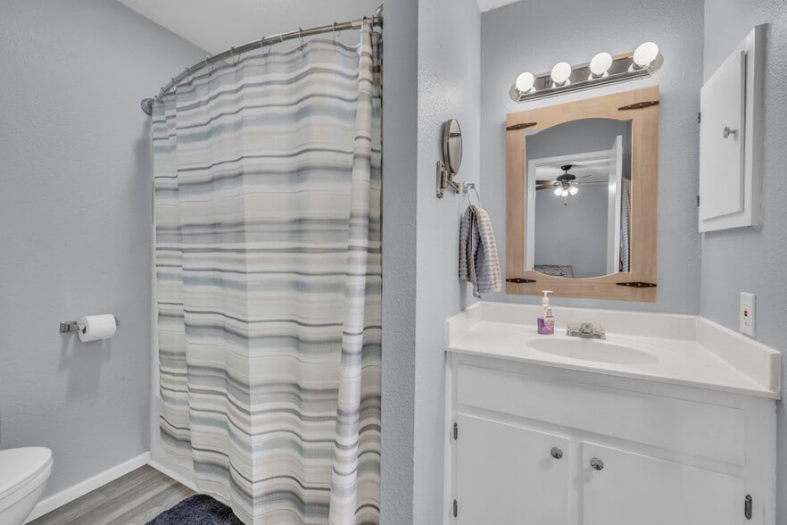 More Photos Of 2001 Ponderosa Dr, Canyon Lake Specialty For Sale