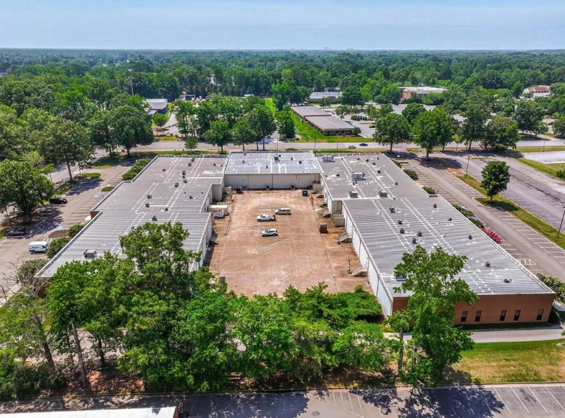 More Photos Of 813 Diligence Dr, Newport News Light Distribution For Sale