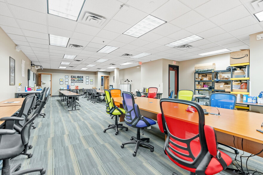 More Photos Of 2905 Lexington Ave S, Eagan Flex For Sale