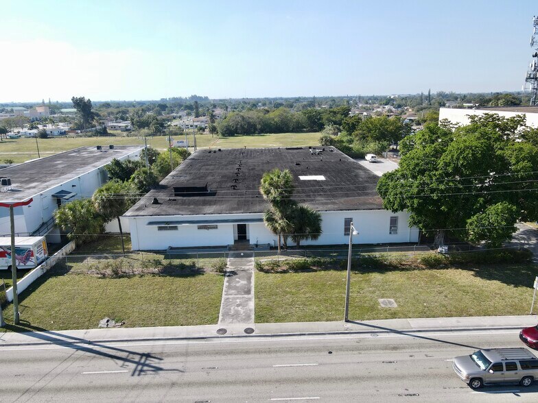 More Photos Of 18470 NW 27th Ave, Miami Gardens Warehouse For Sale