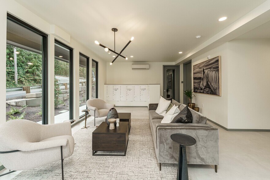 More Photos Of 1311 SW Gibbs St, Portland Apartments For Sale