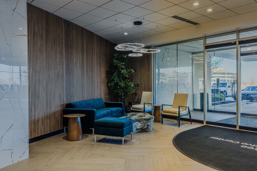 Primary Photo Of 6200 Oak Tree Blvd, Independence Office For Lease