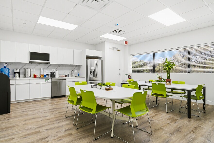 More Photos Of 1690 S Congress Ave, Delray Beach Coworking Space