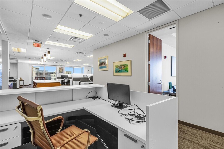 More Photos Of 121-189 S Orange Ave, Orlando Office Residential For Sale