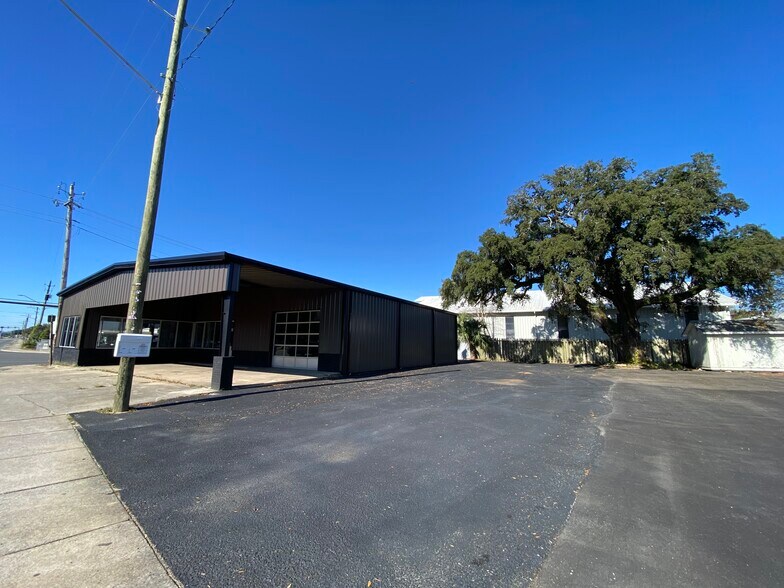 More Photos Of 2812 W Cervantes St, Pensacola Auto Repair For Lease