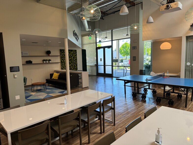 More Photos Of 185 N Wolfe Rd, Sunnyvale Research And Development For Lease