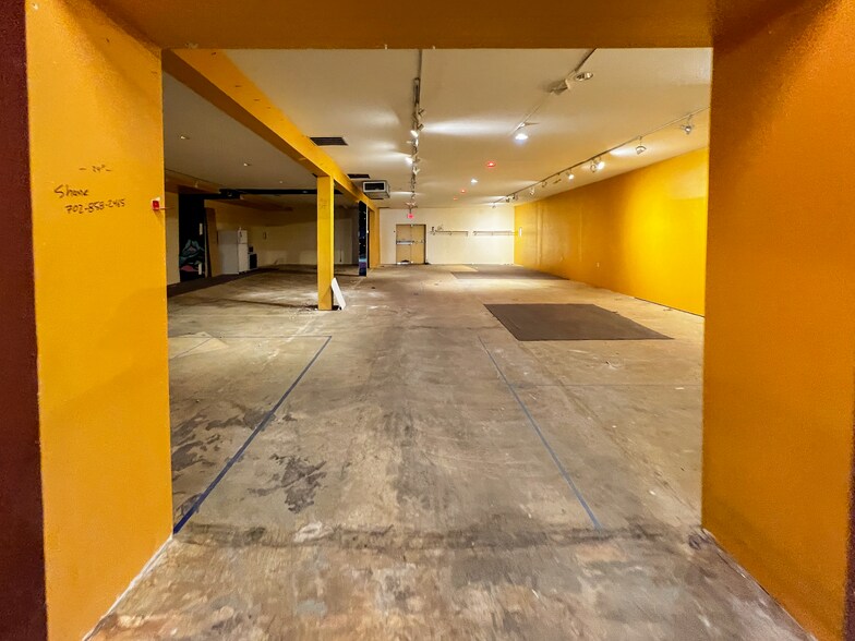 More Photos Of 1300 S Main St, Las Vegas Freestanding For Lease