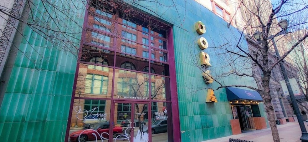 Primary Photo Of 1011 Washington Ave, Saint Louis General Retail For Lease