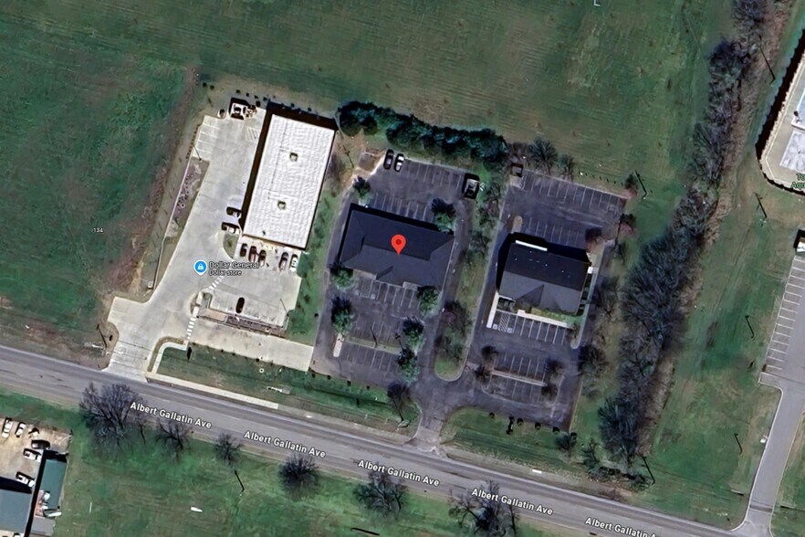 More Photos Of 150 Albert Gallatin Ave, Gallatin Medical For Sale