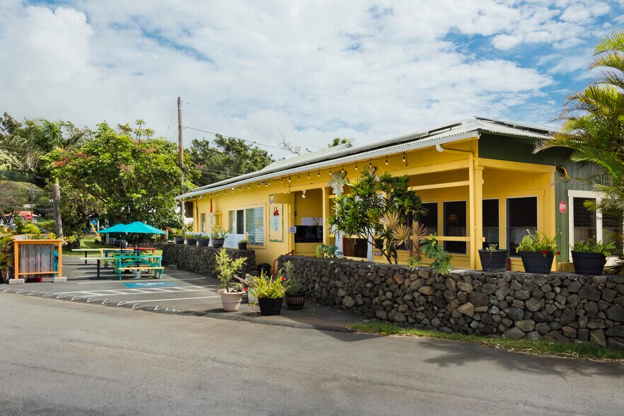 More Photos Of 95-1148 Naalehu Spur RD., Naalehu Restaurant For Sale