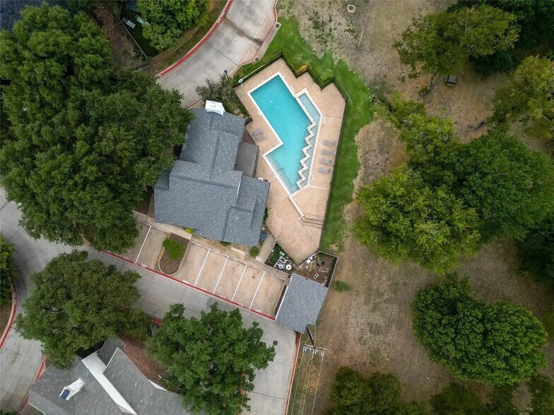 More Photos Of 501 Arbor Creek Dr, Euless Apartments For Sale