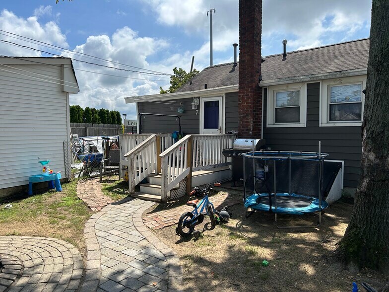 More Photos Of 85 Highway 35, Keyport General Retail For Sale