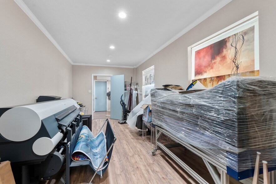 More Photos Of 491 W Rialto Ave, Rialto Manufacturing For Sale