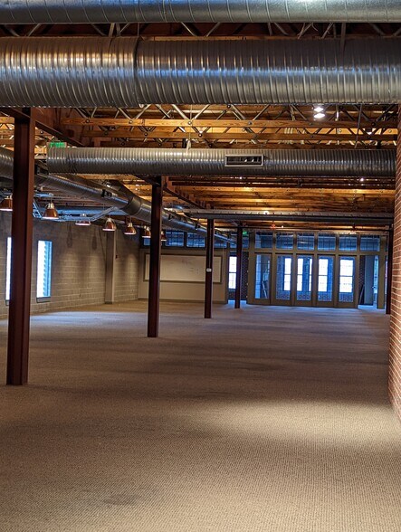 More Photos Of 900 S Wolfe St, Baltimore Office For Sale