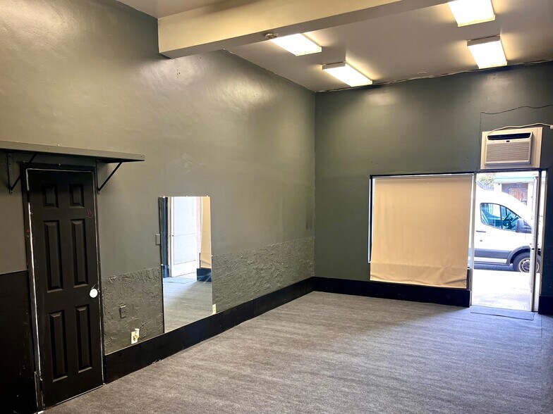 More Photos Of 10443-10445 Magnolia Blvd, North Hollywood Office Residential For Sale