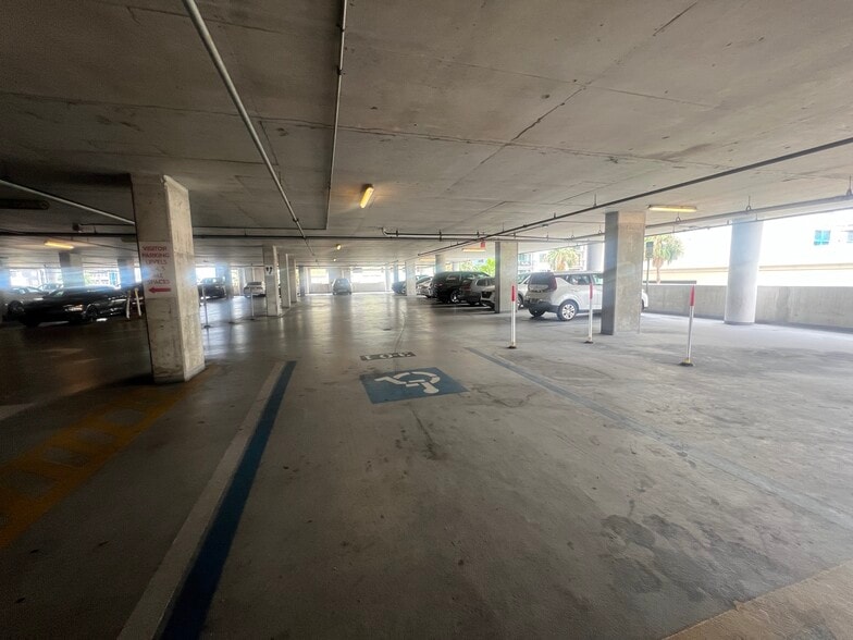 More Photos Of 1208 E Kennedy Blvd, Tampa Apartments For Sale