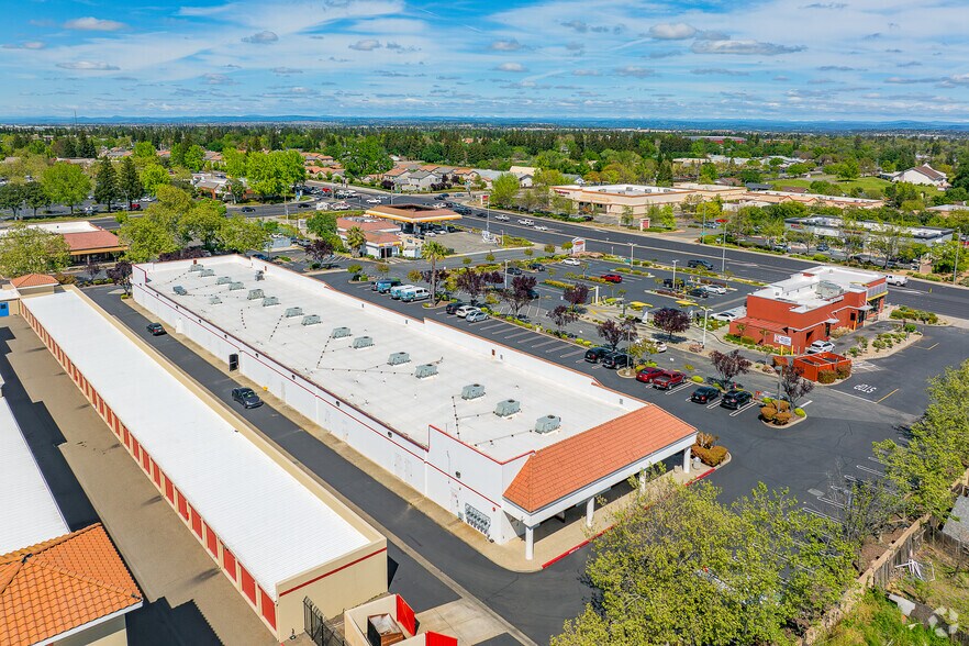 More Photos Of 1251 Base Line Rd, Roseville Unknown For Lease