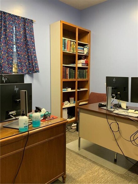 More Photos Of 28 Church St, Alfred Medical For Sale