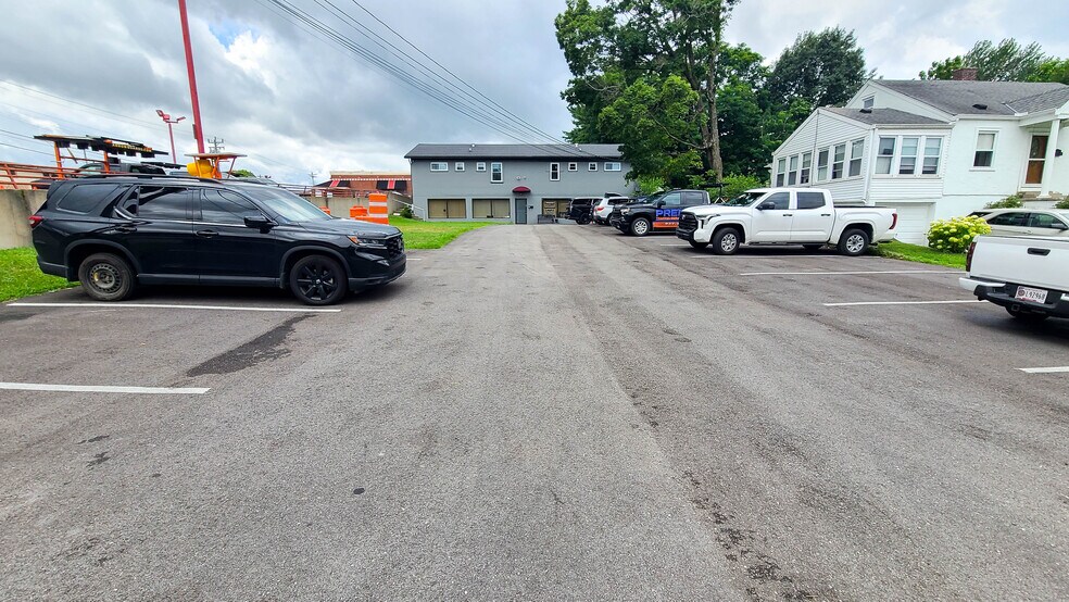 More Photos Of 9 Linwood Ave, Erlanger Loft Creative Space For Lease