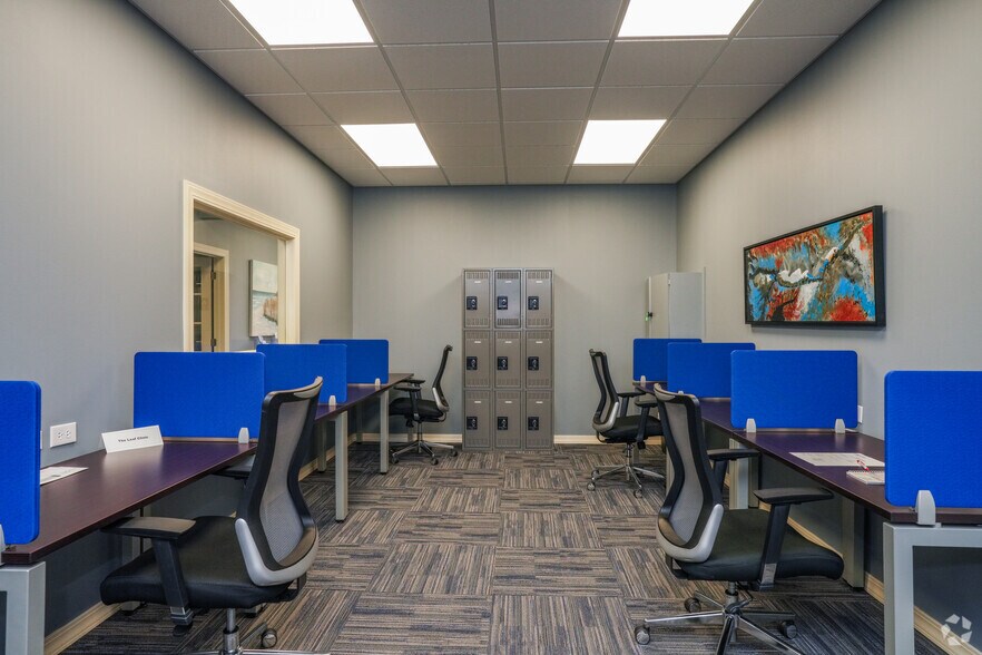 More Photos Of 601 N 5th St, Monroe Coworking Space