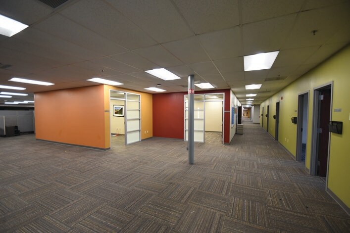 More Photos Of 900 42nd St S, Fargo Office For Sale