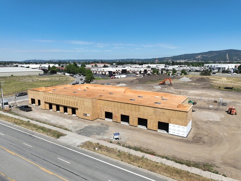 More Photos Of 19601 E Appleway Ave, Liberty Lake Storefront Retail Office For Lease
